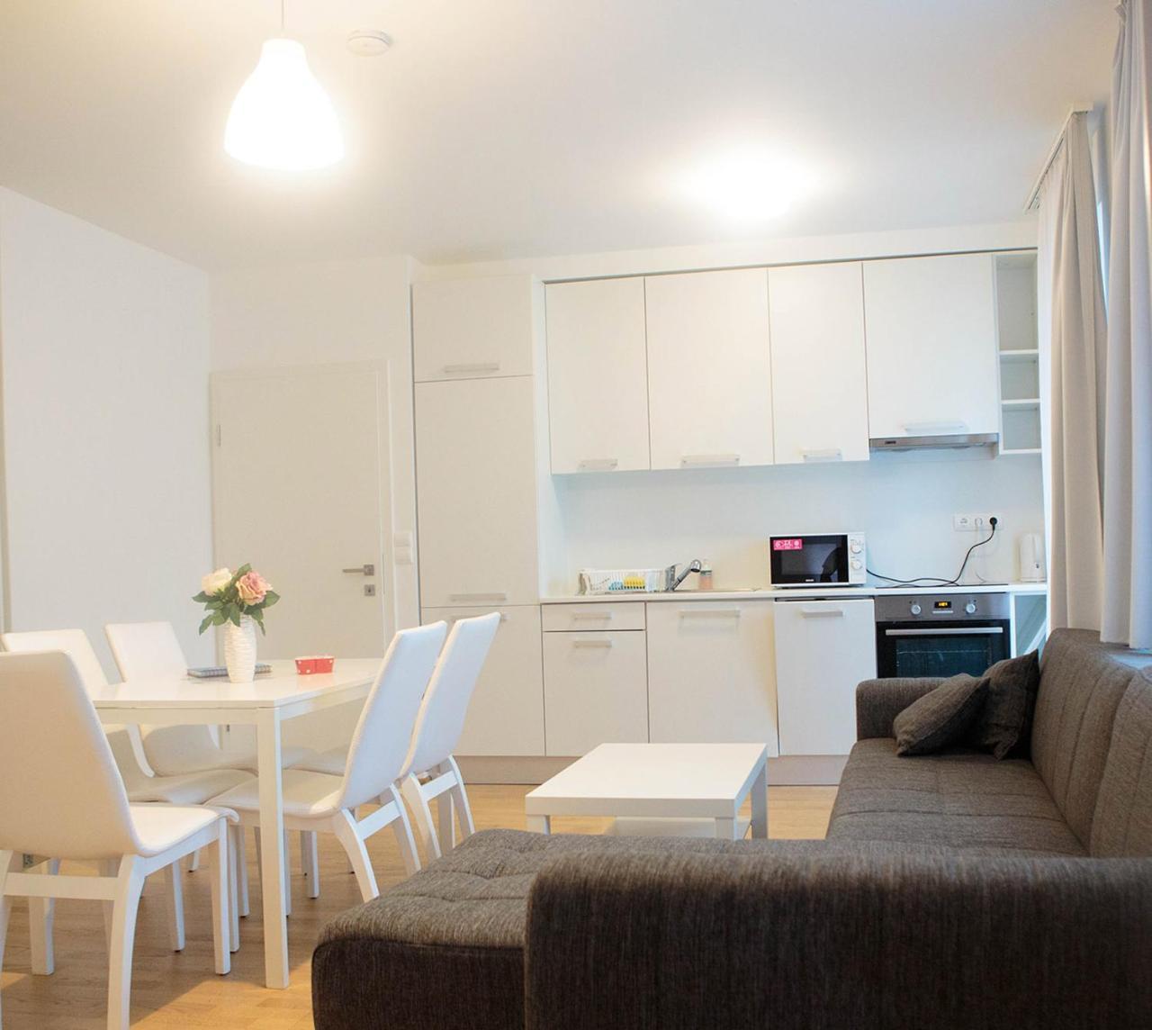 Apartamento Betariel'Com Hauptbahnhof Viena Exterior foto